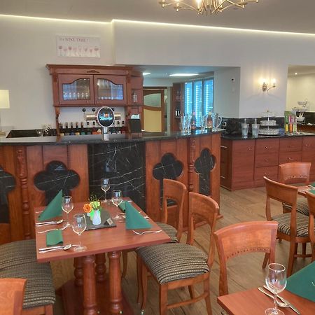 Hotel Goldner Loewe Bad Köstritz Buitenkant foto